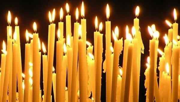 Для приворота можно использовать церковные свечи