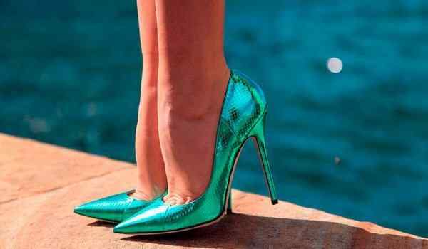 Приснились зеленые туфли